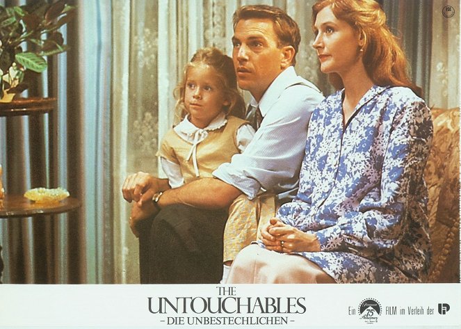 The Untouchables - Lobby Cards - Kaitlin Montgomery, Kevin Costner, Patricia Clarkson