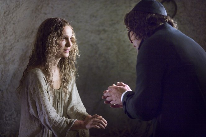 Goya kísértetei - Filmfotók - Natalie Portman, Javier Bardem