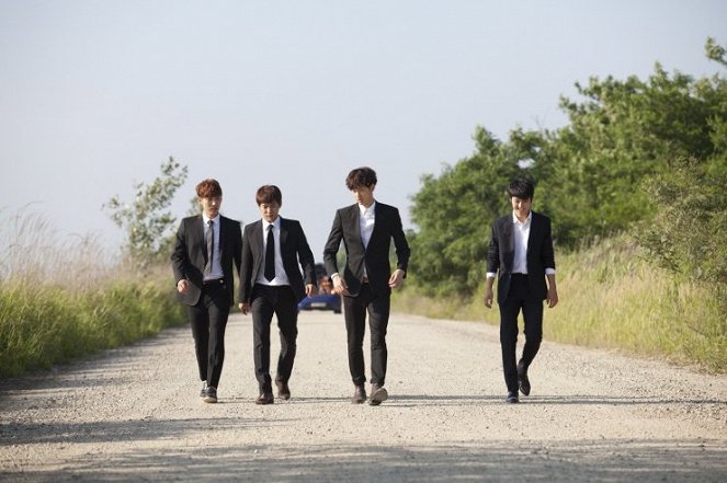 Speed - Photos - Seong-hyeon Baek, Joon-young Seo, Tae-hwan Choi, Joon-seok Byeon