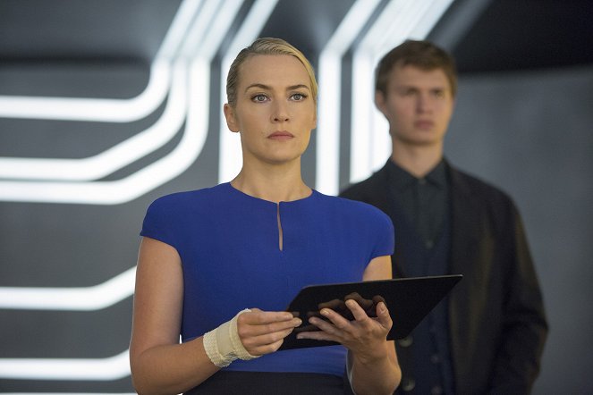 The Divergent Series: Insurgent - Photos - Kate Winslet
