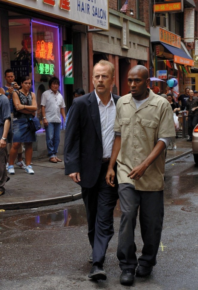 16 calles - De la película - Bruce Willis, Mos Def