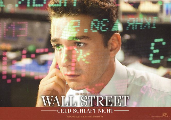 Wall Street: O Dinheiro Nunca Dorme - Cartões lobby