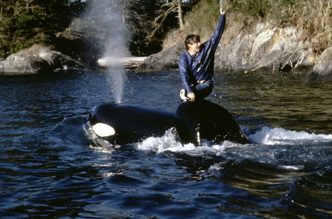Szabadítsátok ki Willyt! 2. - Filmfotók - Keiko a kardszárnyú delfin, Jason James Richter