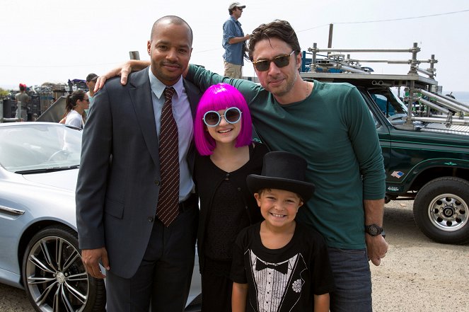 Wish I Was Here - Van de set - Joey King, Pierce Gagnon, Zach Braff