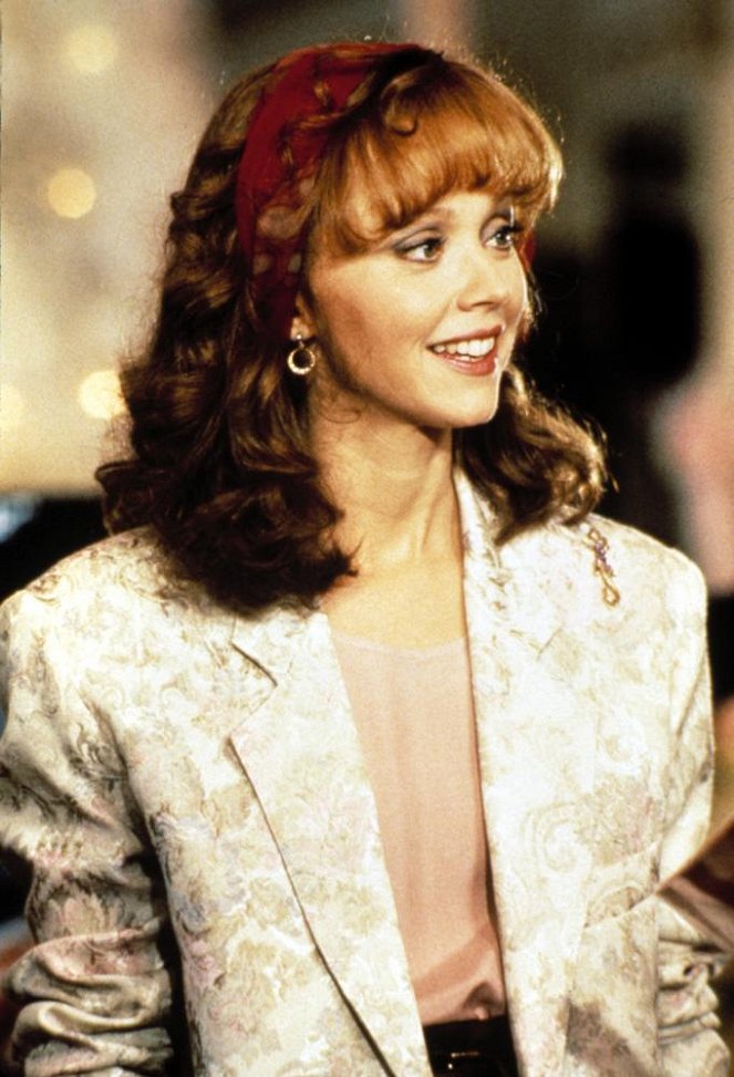 Don't Tell Her It's Me - Photos - Shelley Long