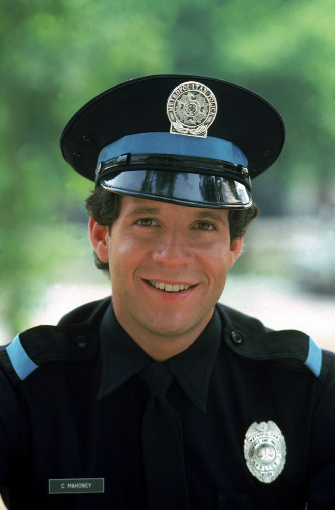 Loca academia de policía - Promoción - Steve Guttenberg
