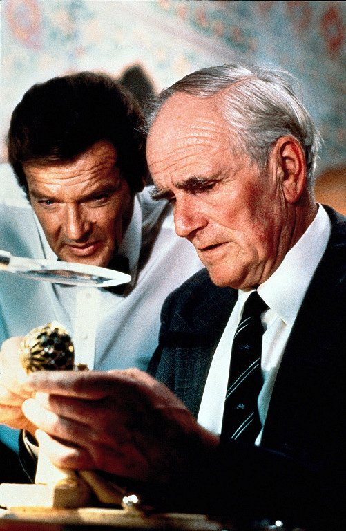 James Bond: Chobotnička - Z filmu - Roger Moore, Desmond Llewelyn