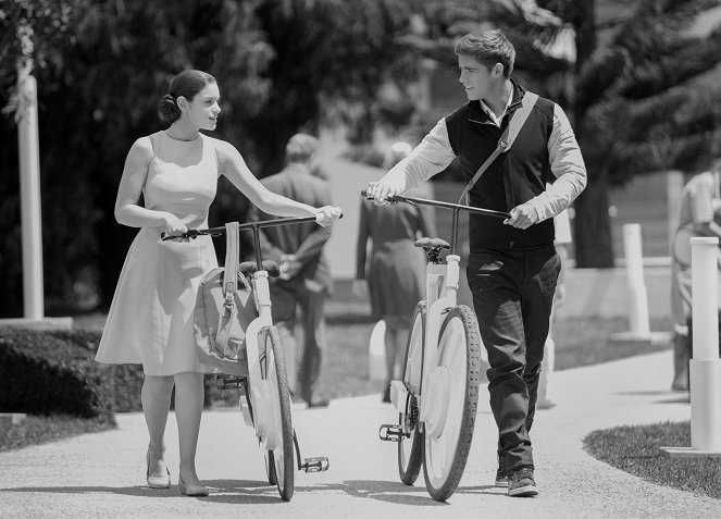 Hüter der Erinnerung - The Giver - Filmfotos - Odeya Rush, Brenton Thwaites