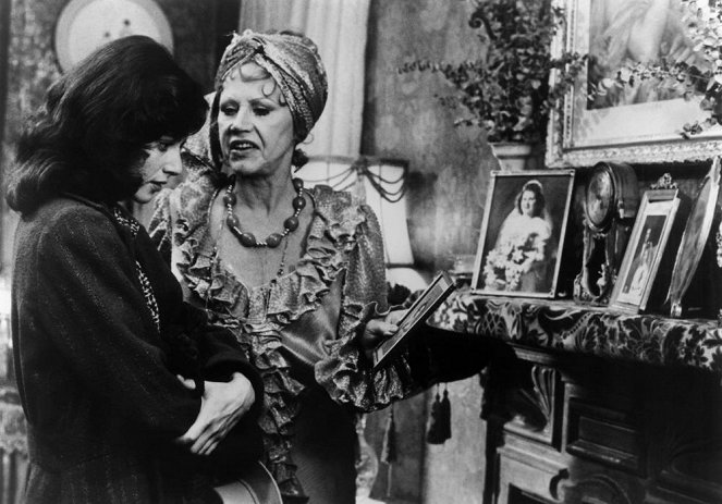 Cannery Row - Straße der Ölsardinen - Filmfotos - Debra Winger, Audra Lindley