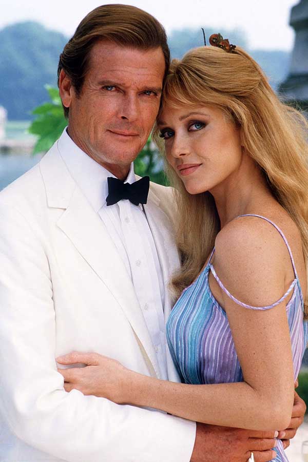 James Bond - Im Angesicht des Todes - Werbefoto - Roger Moore, Tanya Roberts