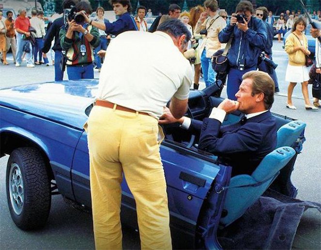 A View to a Kill - Making of - Roger Moore
