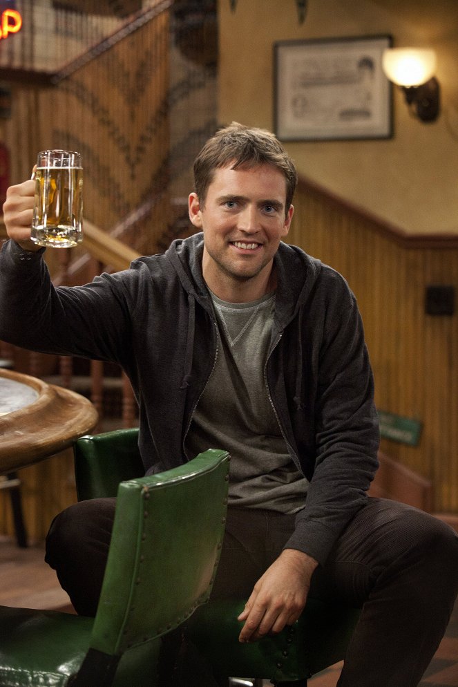 Sullivan & Son - De filmagens - Owen Benjamin