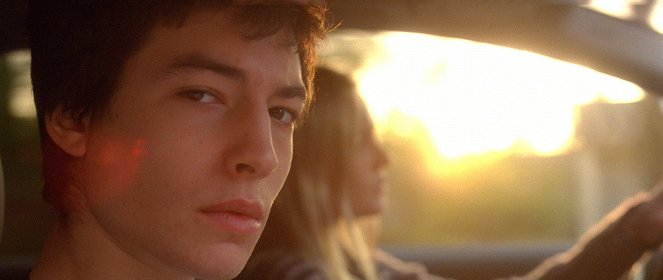 Another Happy Day - De la película - Ezra Miller