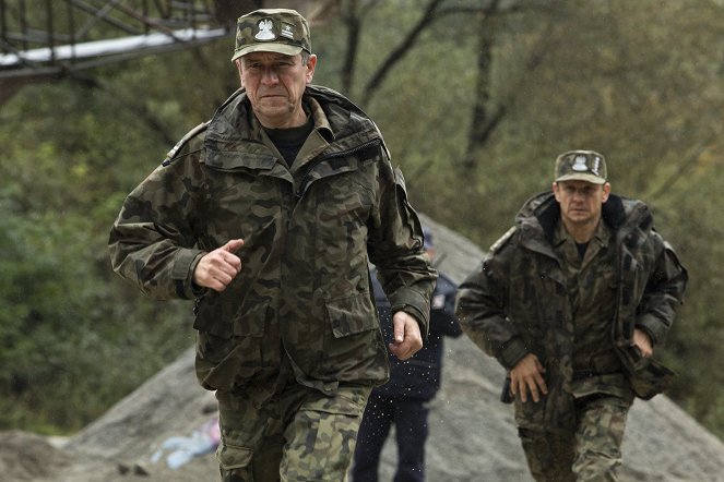 The Border - Episode 4 - Photos - Andrzej Zieliński, Bartlomiej Topa