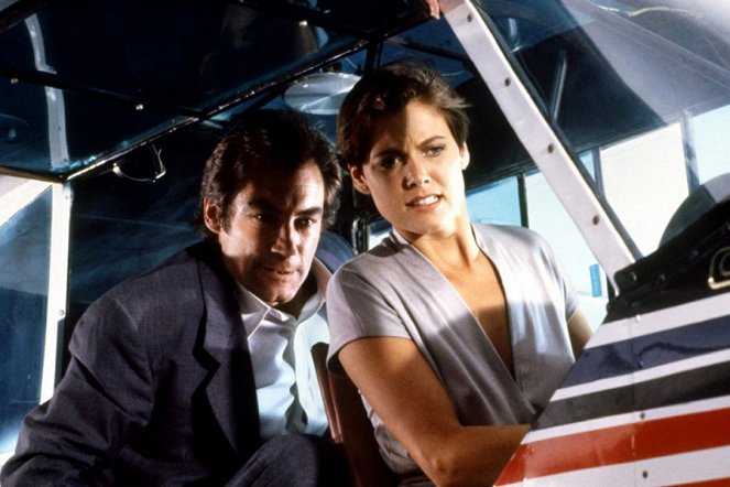 Licencia para matar - De la película - Timothy Dalton, Carey Lowell