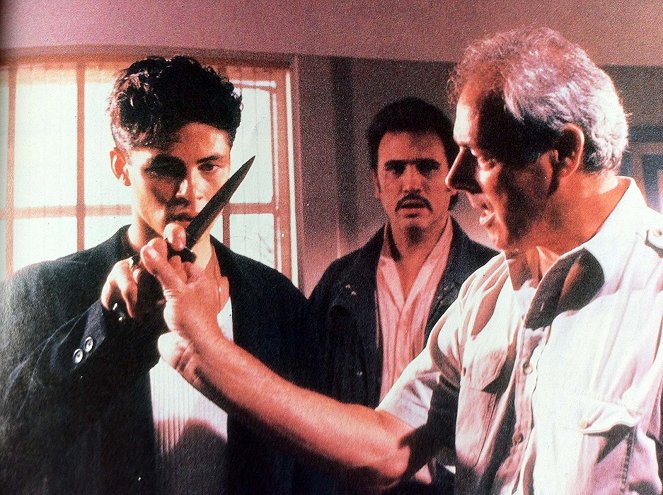 Lizenz zum Töten - Dreharbeiten - Benicio Del Toro, John Glen
