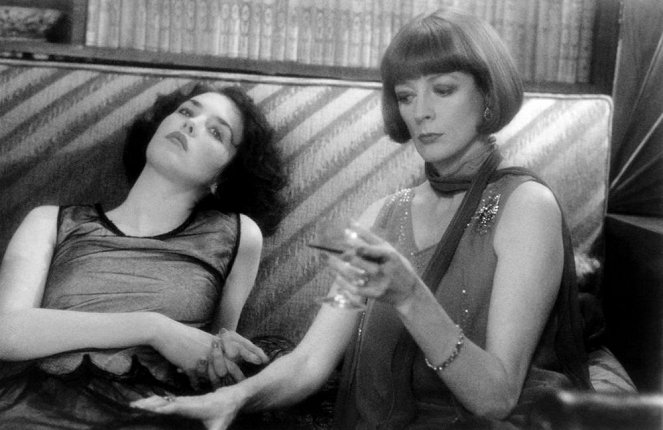 Os anos Loucos de Montparnasse - Do filme - Isabelle Adjani, Maggie Smith