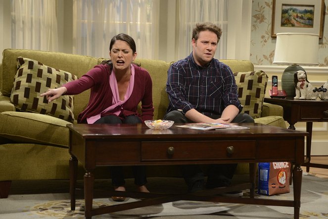 Saturday Night Live - Photos - Cecily Strong, Seth Rogen