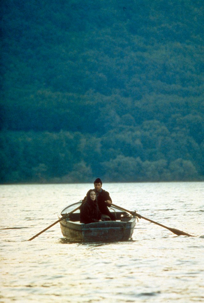 Čaj s Mussolinim - Z filmu - Cher