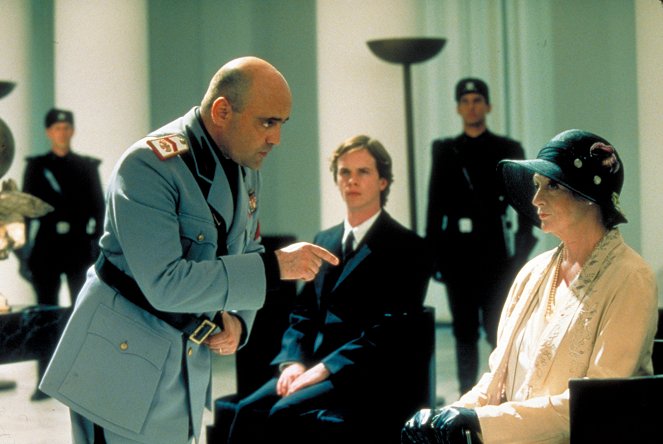 Tee mit Mussolini - Filmfotos - Claudio Spadaro, Maggie Smith