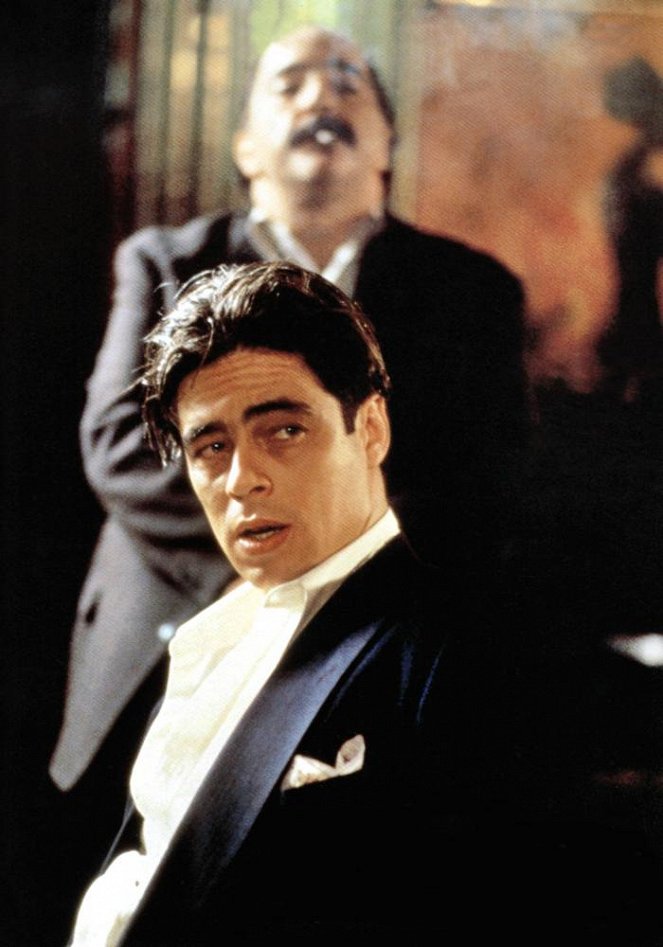 El funeral - De la película - Benicio Del Toro