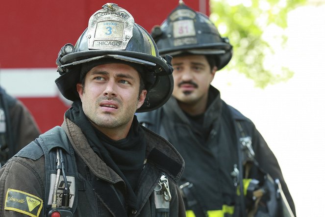 Chicago Fire - Season 2 - Problematyczny dom - Z filmu - Taylor Kinney