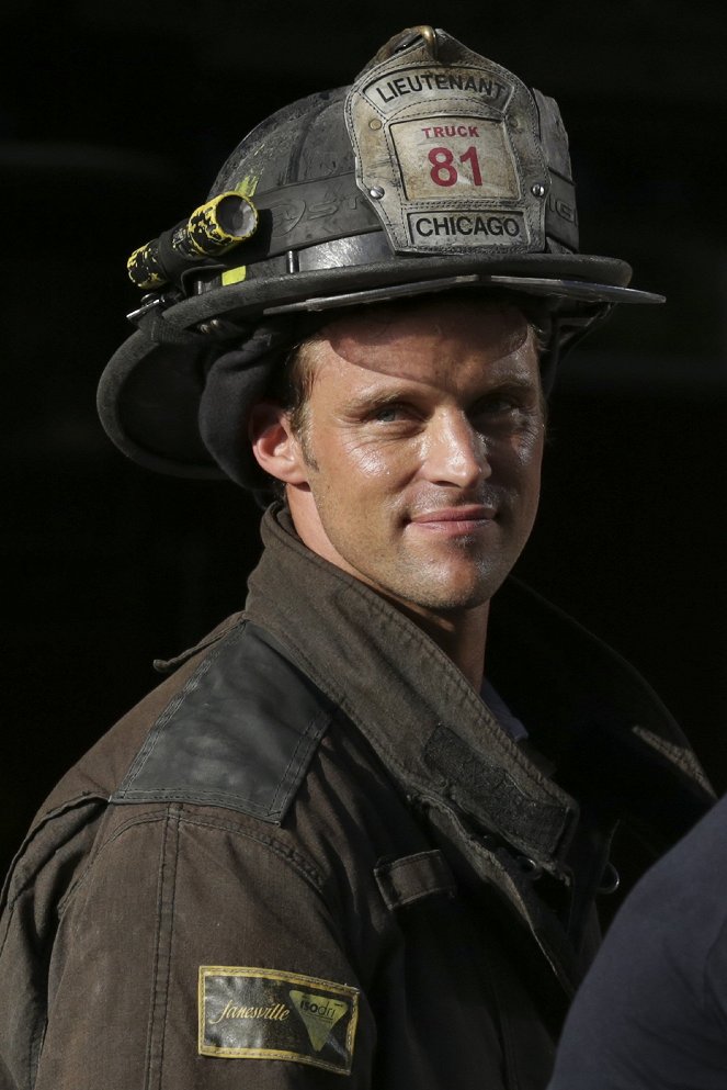 Chicago Fire - A Nuisance Call - Van film - Jesse Spencer