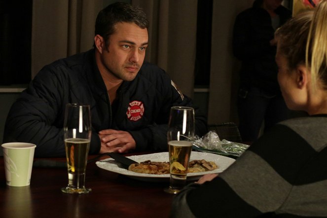 Chicago Fire - A Rocket Blasting Off - Photos - Taylor Kinney