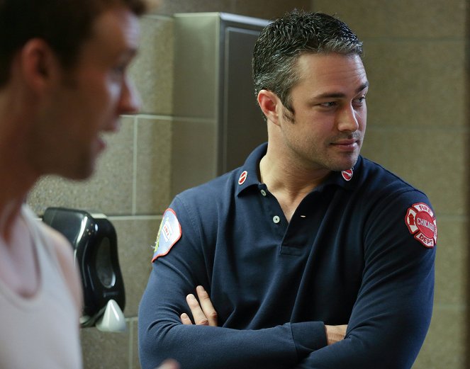 Chicago Fire - When Things Got Rough - Photos - Taylor Kinney