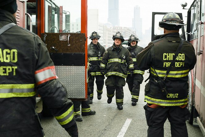 Chicago Fire - Když jde do tuhého - Z filmu - Christian Stolte, Yuriy Sardarov