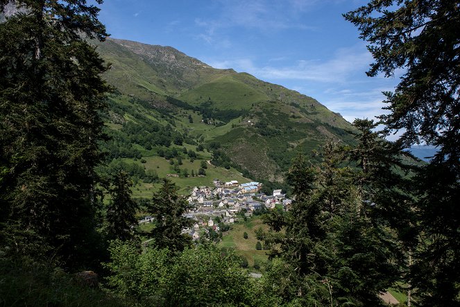 Un village presque parfait - Filmfotos