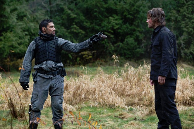 Arrow - De filmes - Manu Bennett, Stephen Amell