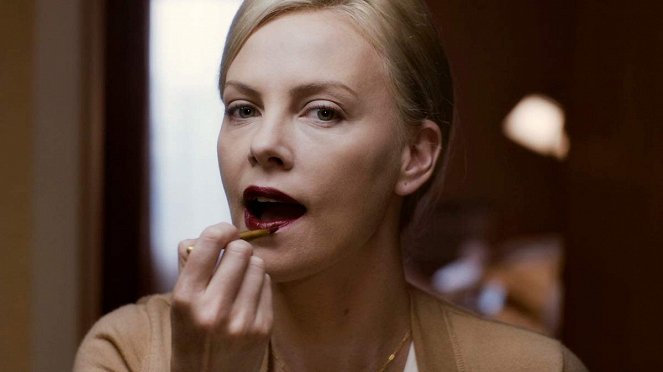 Young Adult - Photos - Charlize Theron