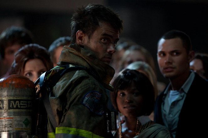 Ogień zwalczaj ogniem - Z filmu - Josh Duhamel