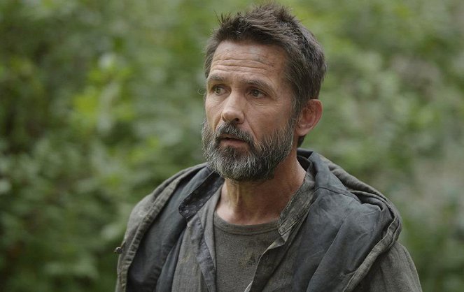 Helix - Densho - Filmfotos - Billy Campbell