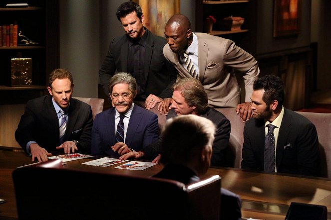 The Apprentice - Photos - Lorenzo Lamas, Terrell Owens, Ian Ziering, Geraldo Rivera, Sig Hansen, Johnny Damon