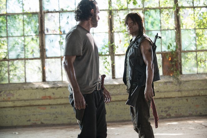 Żywe trupy - Koda - Z filmu - Andrew Lincoln, Norman Reedus