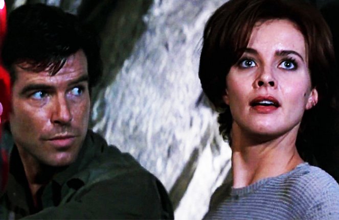 James Bond: Zlaté oko - Z filmu - Pierce Brosnan, Izabella Scorupco