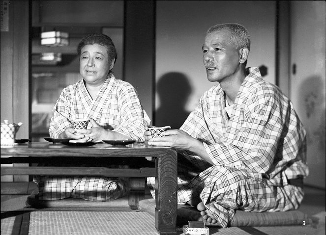 Tokijska opowieść - Z filmu - Chieko Higashiyama, Chishû Ryû