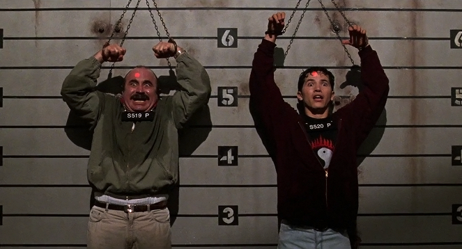 Super Mario Bros. - Photos - Bob Hoskins, John Leguizamo