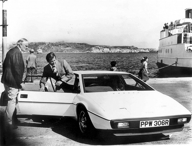 James Bond - Der Spion, der mich liebte - Filmfotos - Desmond Llewelyn, Roger Moore