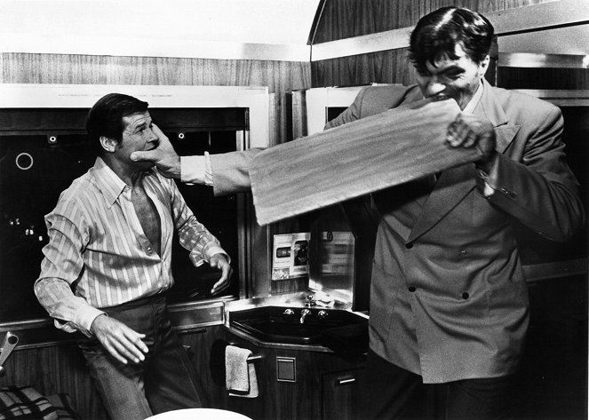De spion die me liefhad - Van film - Roger Moore, Richard Kiel