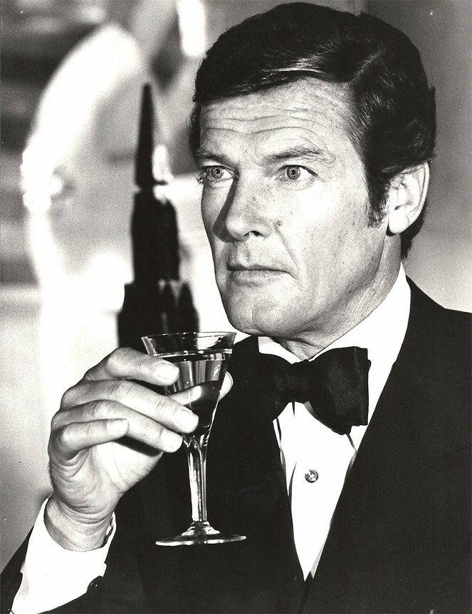 007 - rakastettuni - Kuvat elokuvasta - Roger Moore