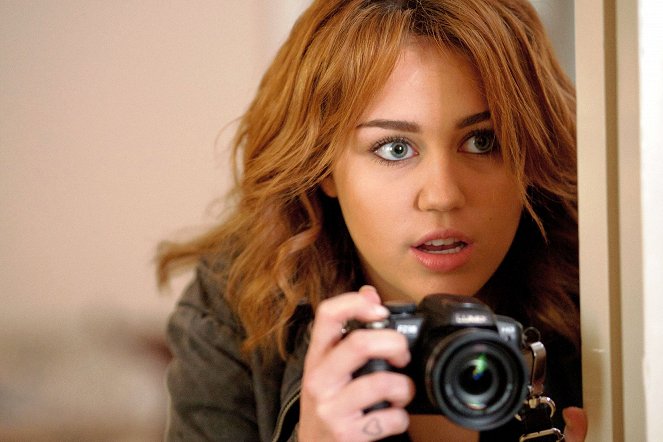Peligrosamente infiltrada - De la película - Miley Cyrus