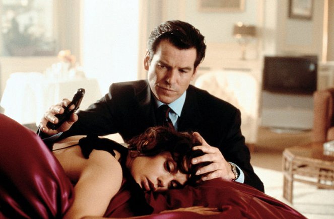 James Bond - Der Morgen stirbt nie - Filmfotos - Teri Hatcher, Pierce Brosnan