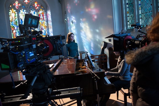 The Theory of Everything - Making of - Felicity Jones