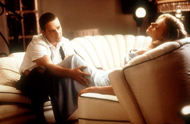 L.A. Confidential - Van film - Russell Crowe, Kim Basinger