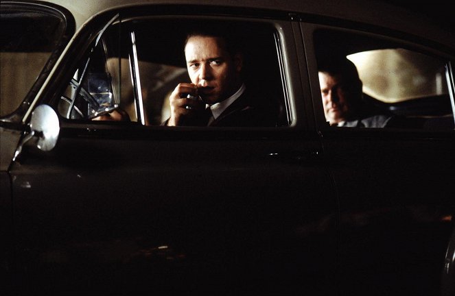 L.A. Confidential - Van film - Russell Crowe, Graham Beckel