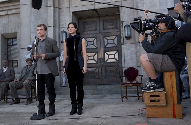 The Hunger Games: Catching Fire - Van de set - Josh Hutcherson, Jennifer Lawrence