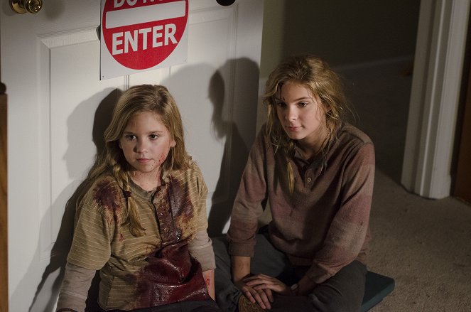 The Walking Dead - What Happened and What's Going On - Photos - Kyla Kenedy, Brighton Sharbino